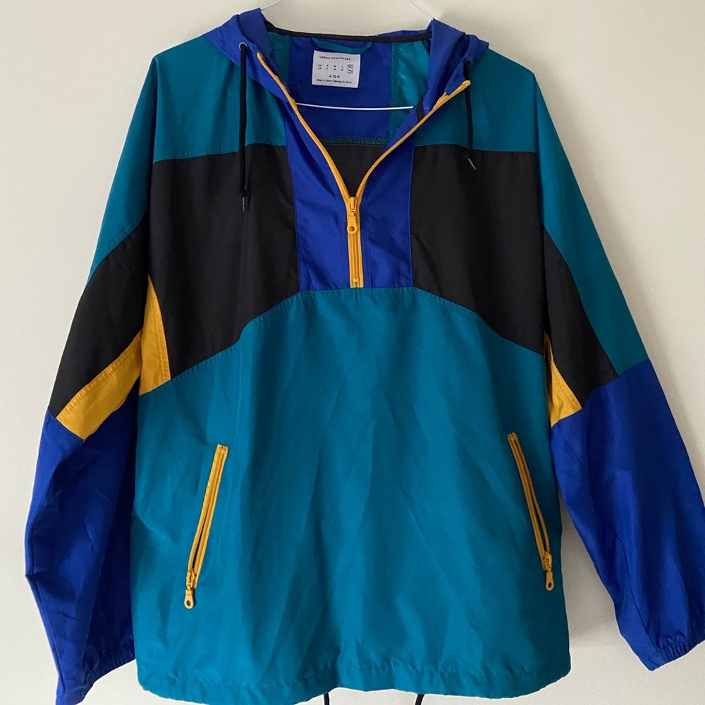 Retro-Styled Wind Breaker